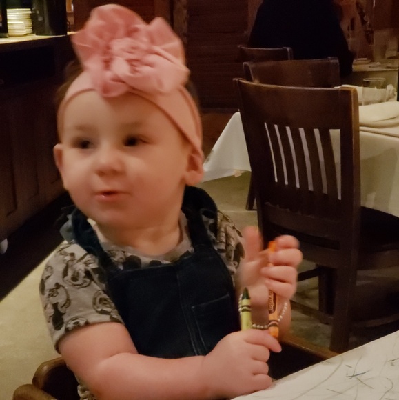 Meet your Posher, Angelea - Picture 3 of 5